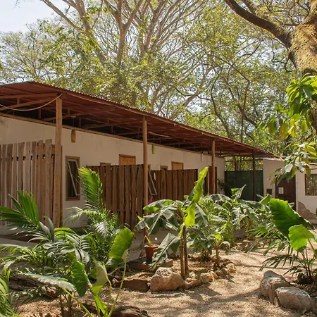 Noni Garden Apartment
